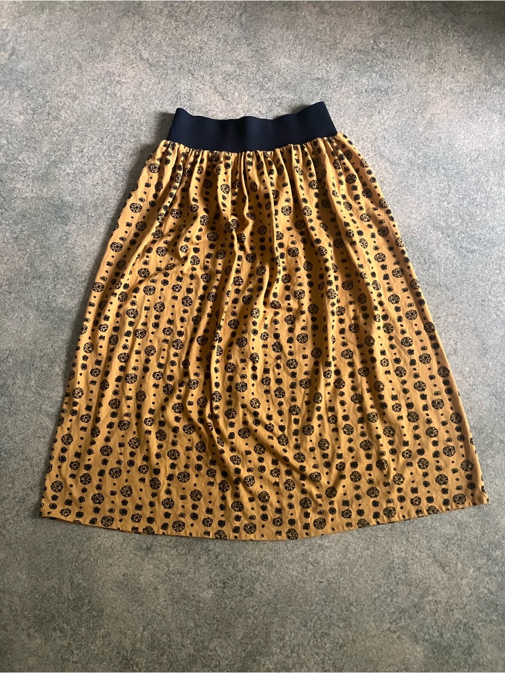 Vintage 80’s Mustard Floral Print Midi Skirt with Black Waistband MADE IN 🇺🇸